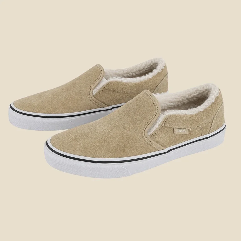 Vans Classic Slip-On Tan Suede Sherpa Lined Sneakers Womens Size 9.5